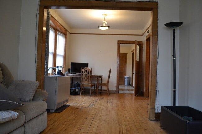 Building Photo - 3356 S Emerald Ave