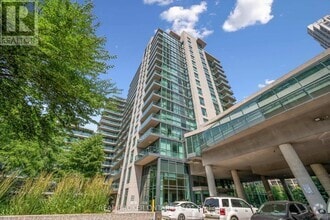 Building Photo - 209-209 Fort York Blvd