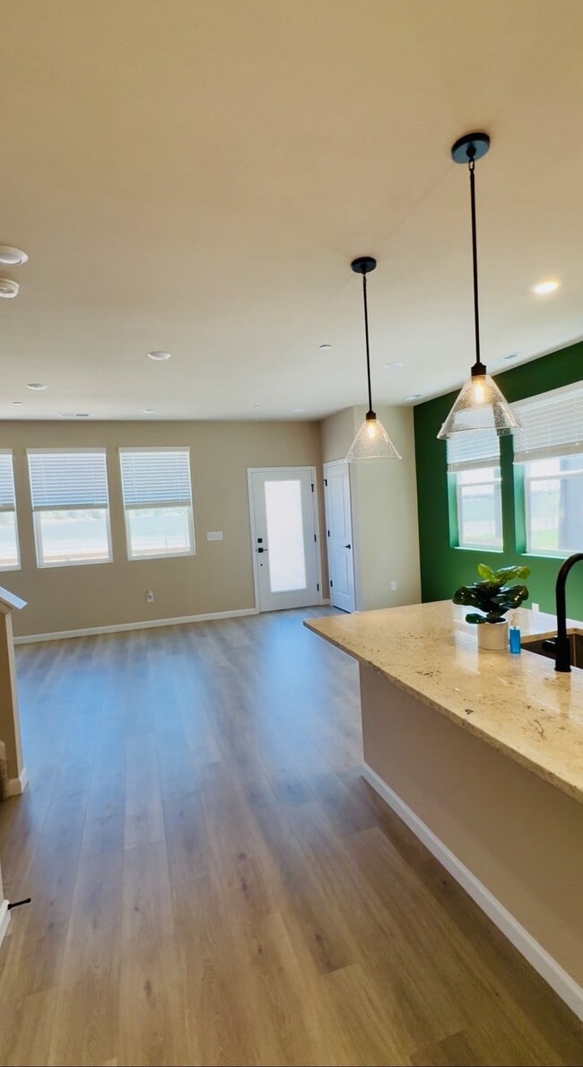 Building Photo - 978 Nettle Ln