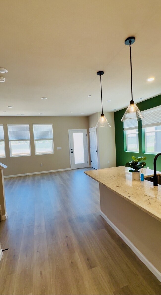Foto del edificio - 978 Nettle Ln
