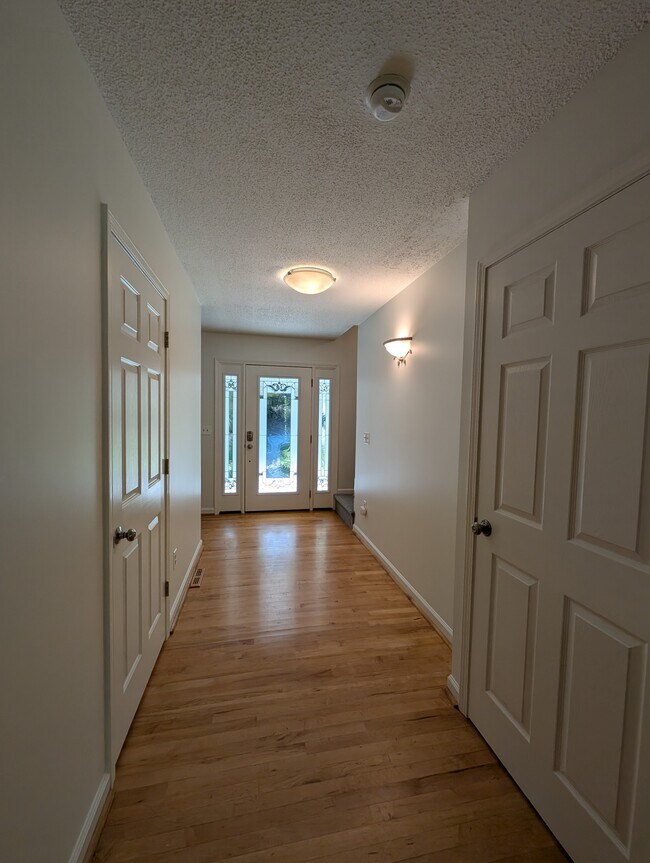 entrada - 14 Weaver Rd