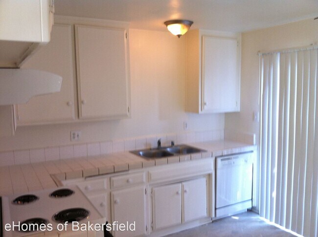 Building Photo - 4128 Parker Ave
