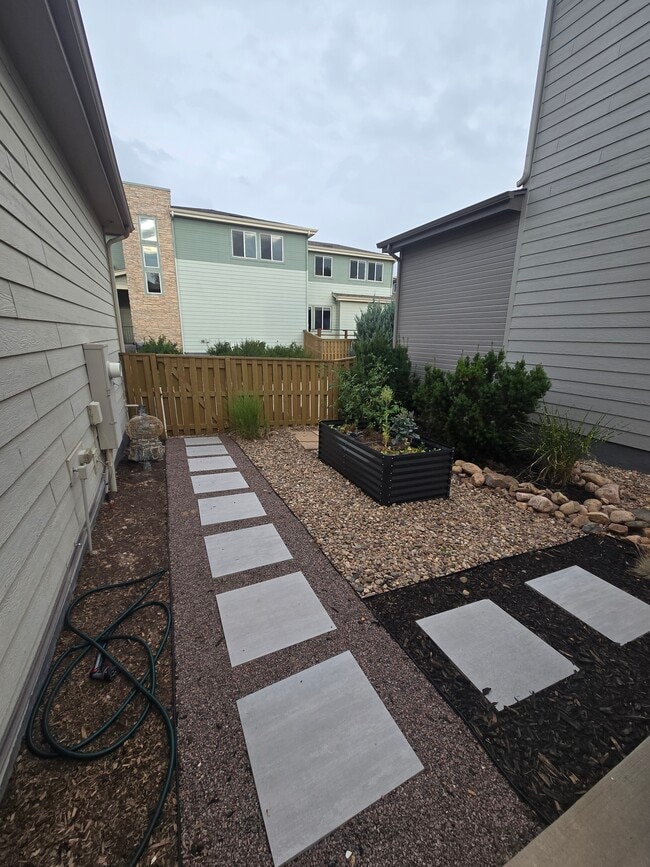 Building Photo - 9799 Dunning Cir
