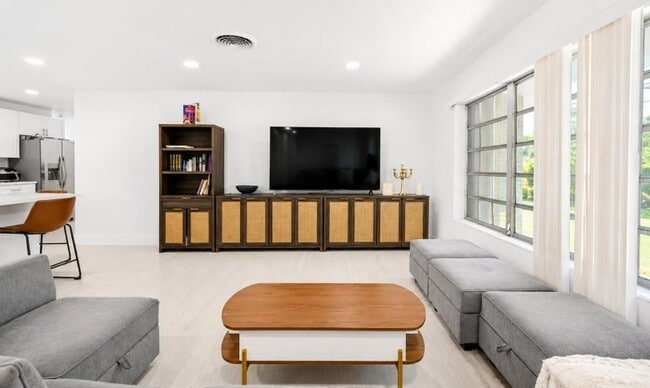 Photo - 5911 SW 36th Terrace House