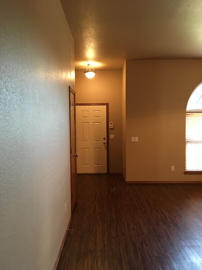 Building Photo - 17317 Bronze Ln
