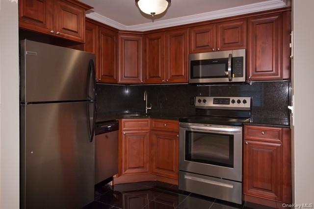 Building Photo - 80 S Clinton Ave