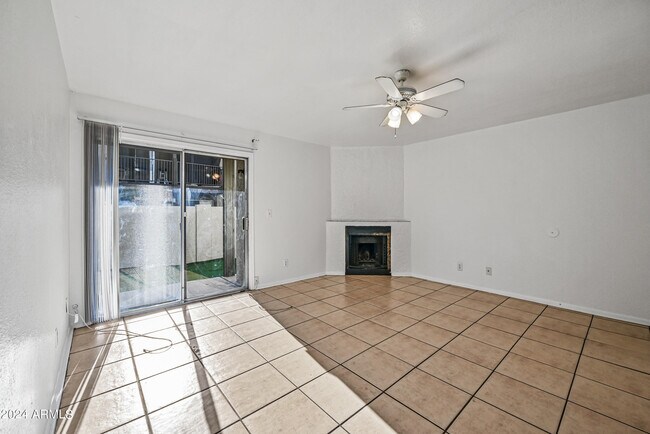Foto del edificio - 10802 N 16th Ave