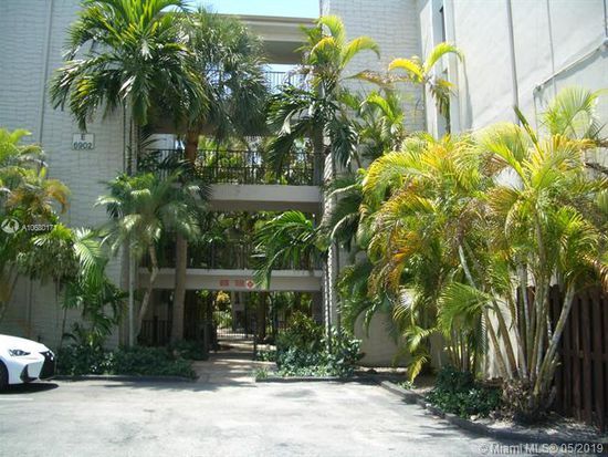 Primary Photo - 6904 N Kendall Dr