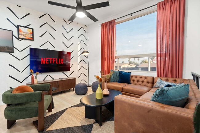 Foto del edificio - 4530 W Paradise Dr