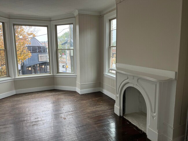 Building Photo - 55 N Beaver St