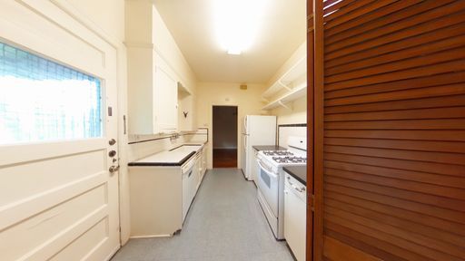 Foto del edificio - Charming Home Near Trinity University - Up...