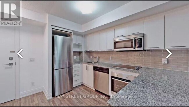 Photo du bâtiment - 555 Wilson Ave