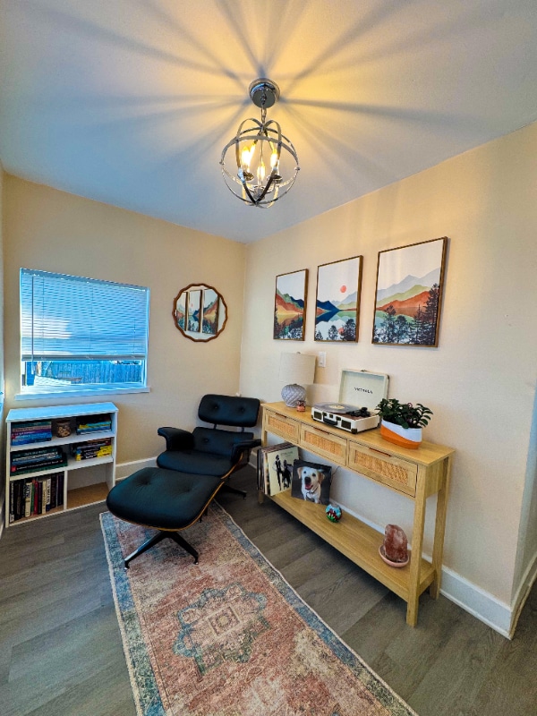 Building Photo - 1-25th 1/2 2nd St N