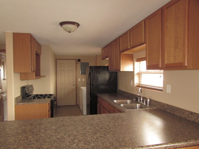 Building Photo - r2914LBP