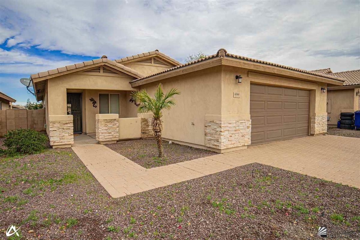 Foto principal - 6580 E 33rd Ln