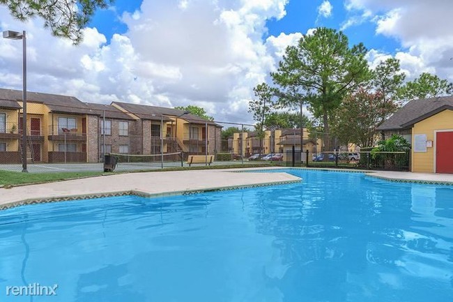 Building Photo - 12345 Bob White Dr