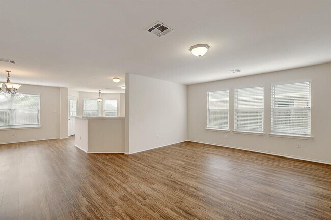 Foto del edificio - 361 Carriage Way