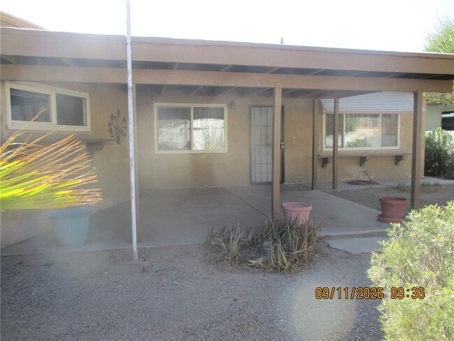 Building Photo - 1772 Riverside Dr