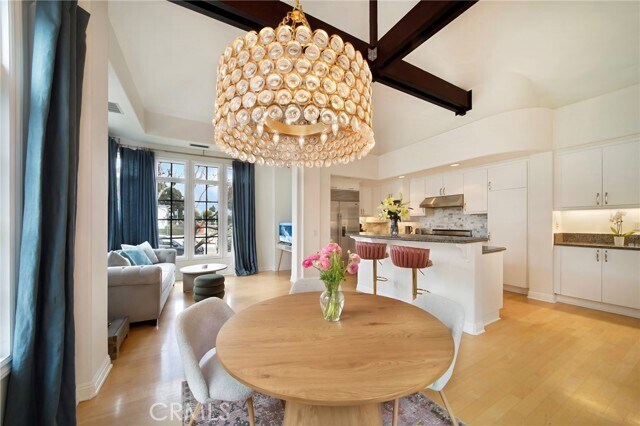 Foto del edificio - 2741 Bungalow Pl