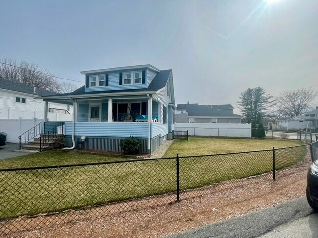 Building Photo - 15 Wason St