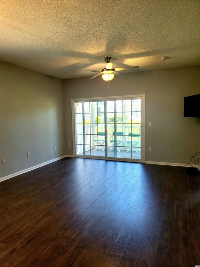Foto del edificio - 2474 Coastline Ct