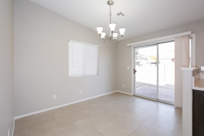 Building Photo - 5238 Olive Dale Ct