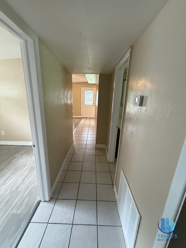 Foto del edificio - CUTE 3 Beds | 1 Bath Home in Lakeland Avai...