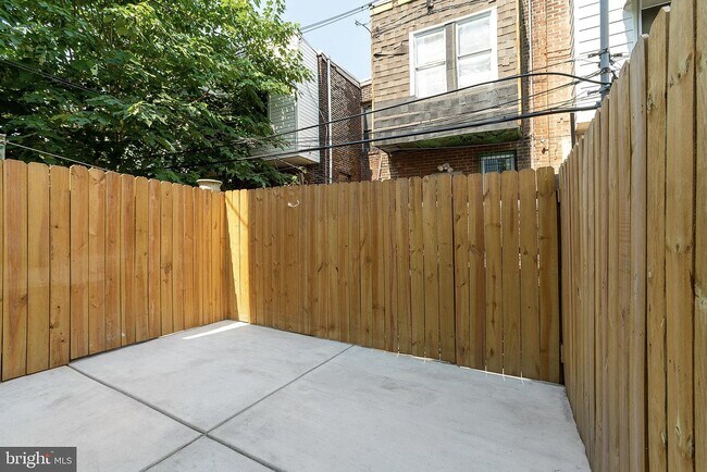 Building Photo - 1510 S Patton St