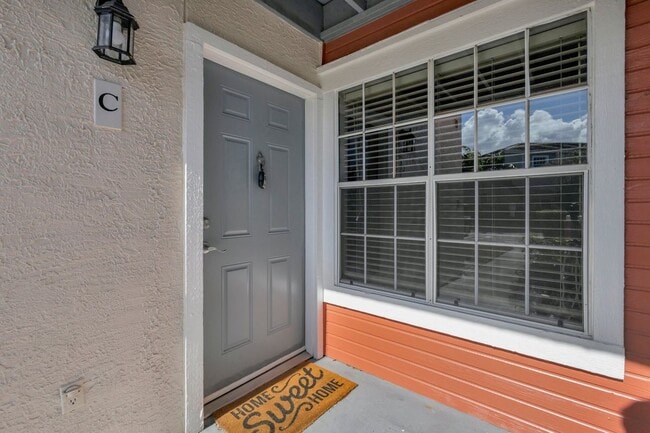 Building Photo - 1365 Crystal Way