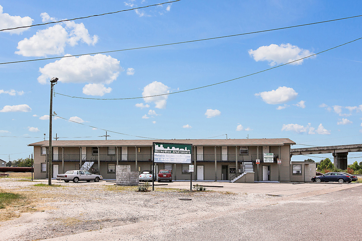 Primary Photo - Metairie Heights Apartments