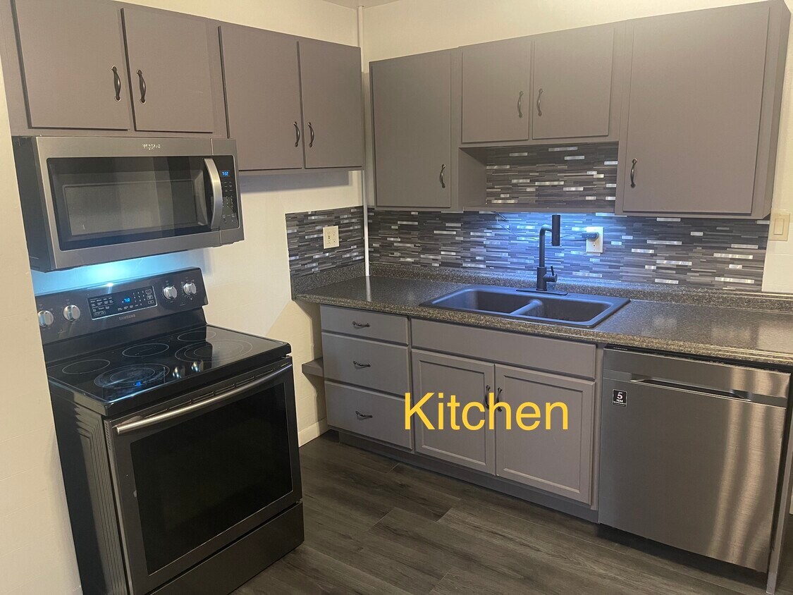 Foto principal - 1673 Tomhicken Rd