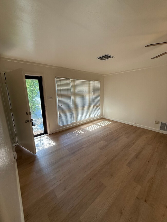 Foto del edificio - 2217 N 41st St