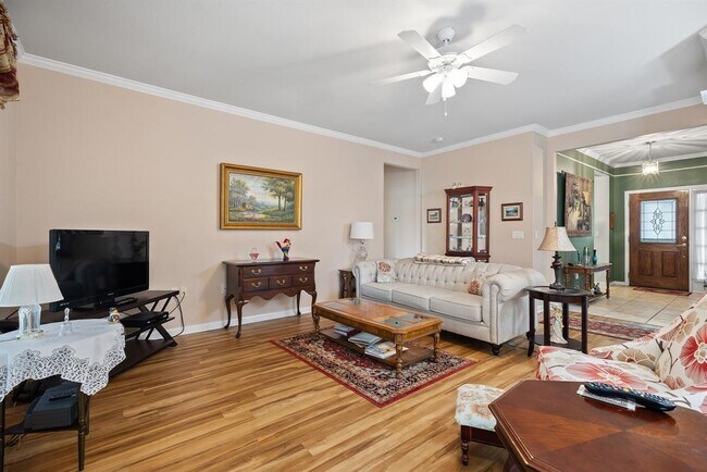 Building Photo - 103 Lake Sommerville Trail