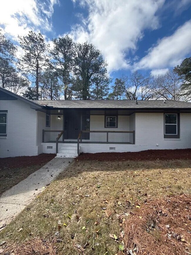 Foto del edificio - Spacious 4BR/3BA Retreat in Decatur