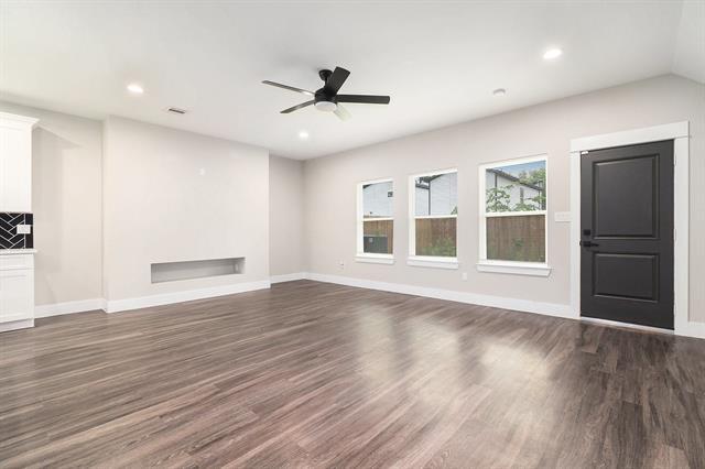 Building Photo - 8119 Venus St
