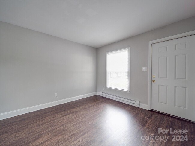 Foto del edificio - 321 S Gardner Ave