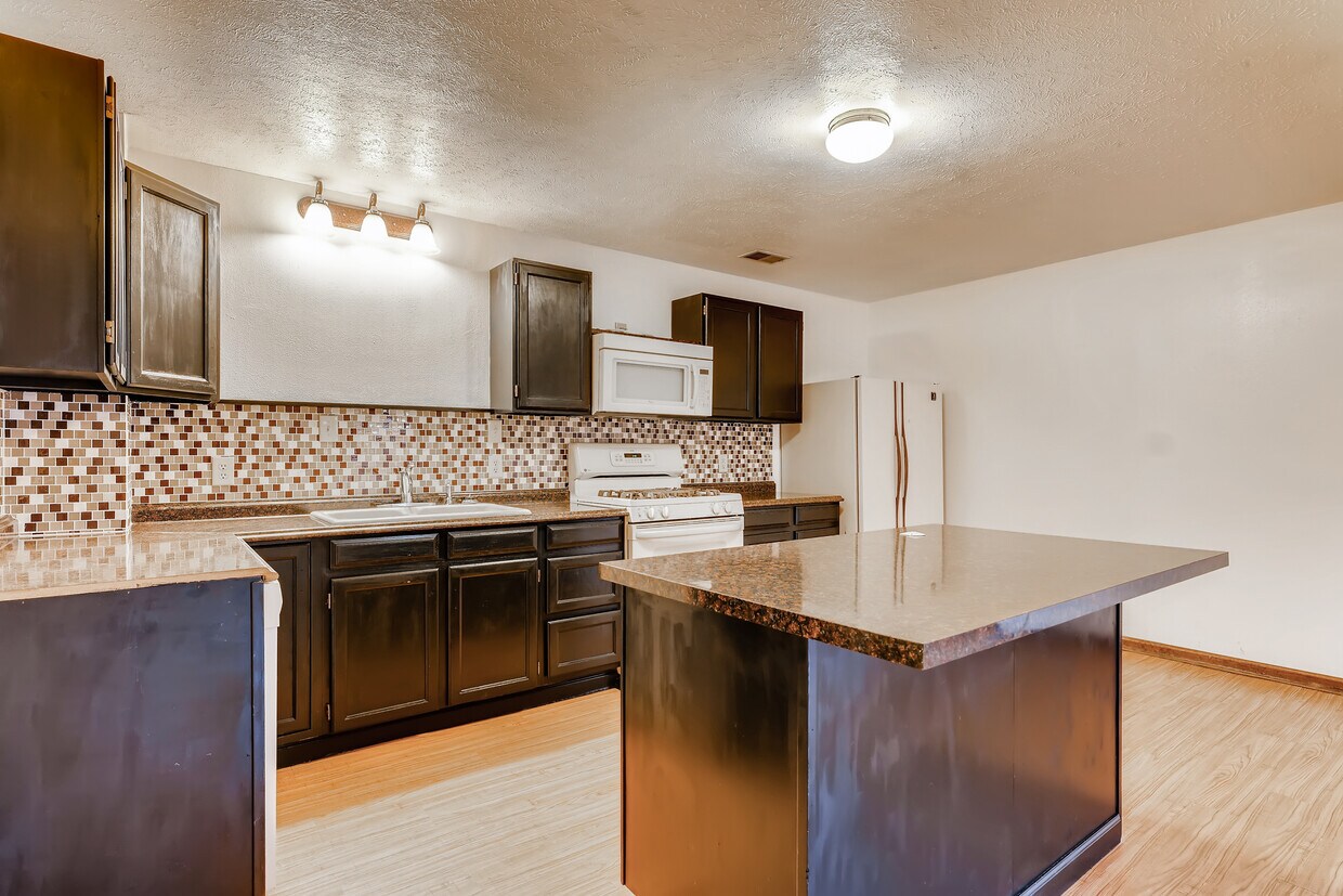 2309 S Eudora St, Denver, CO 80222 House Rental in Denver, CO