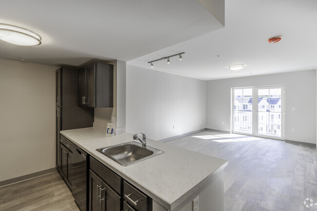 Edificio E n.o 34: 1BR 1BA, cocina y sala de estar - Woodland Cove