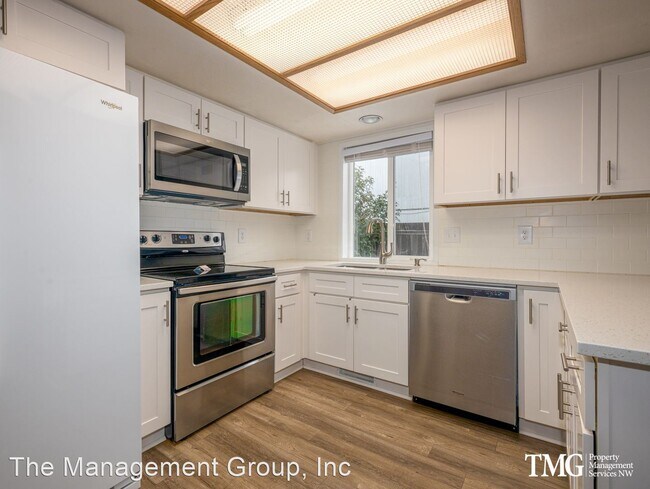 Foto del edificio - 3 br, 2 bath House - 9213 NE 131st Avenue