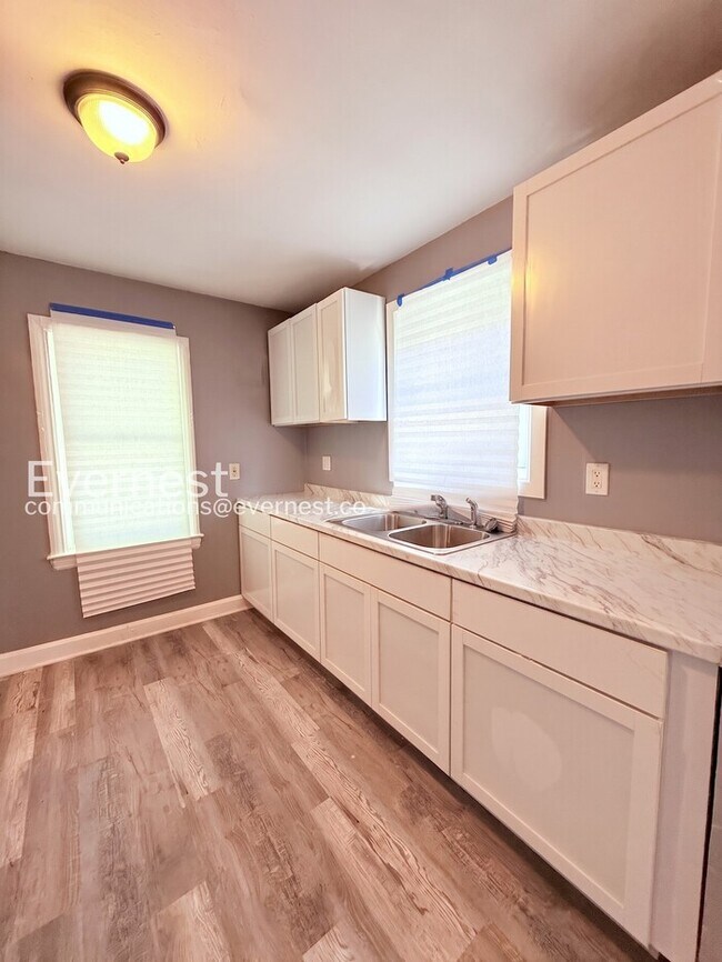 Foto del edificio - 9460 Wayburn St