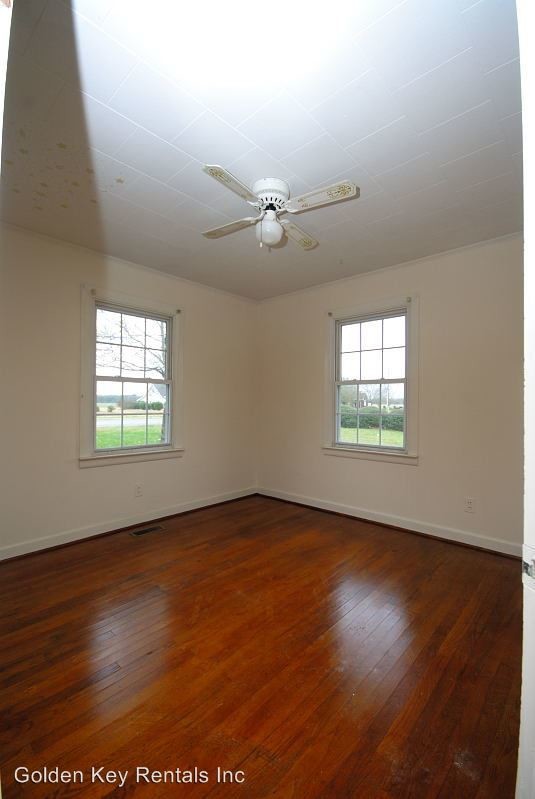Building Photo - 3 br, 1 bath House - 212 Big Daddys Rd.