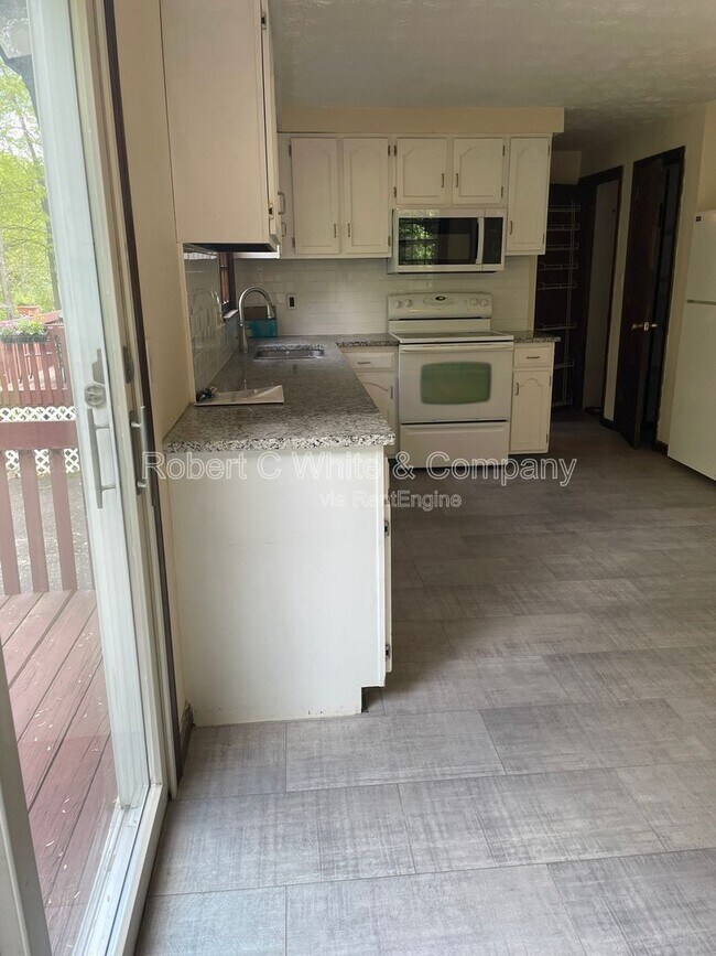 Foto del edificio - 25 Regency Ct