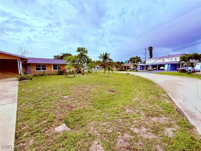Foto del edificio - 4925 Viceroy St