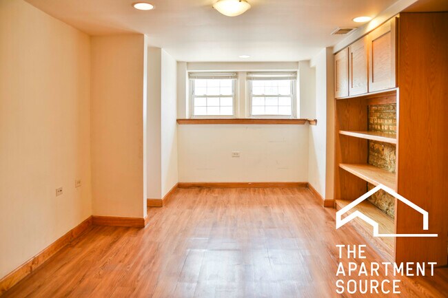 Foto del edificio - 3044 W North Ave