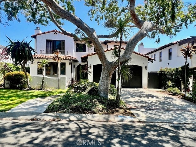 Building Photo - 221 Vía Alameda