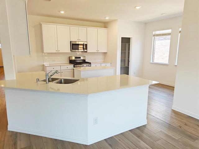 Foto del edificio - 8404 Honeylocust St