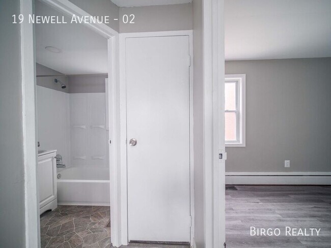 Foto del edificio - 1 BEDROOM IN QUIET TONAWANDA NEIGHBORHOOD