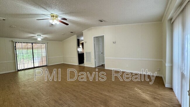 Building Photo - 2646 Mosley Rd