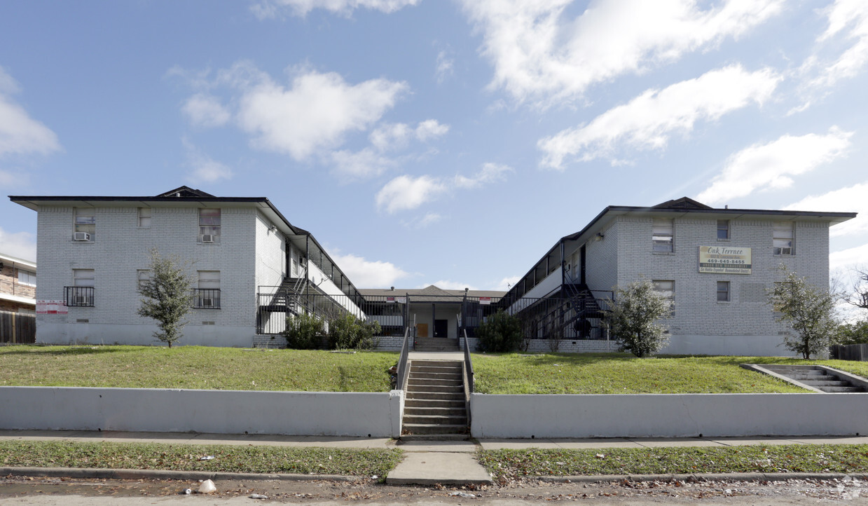 Primary Photo - Oak Terrace Apartments