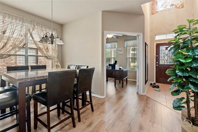 Foto del edificio - 26914 Harmony Shores Dr